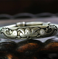 Lotus Ve Balık İşlemeli Bakır Bileklik