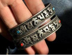 Sekiz Sembollü Gümüş Renk Bakır Bileklik