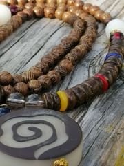 El Yapımış  Ahşap Tılsımlı Etnik Uzun Kolye