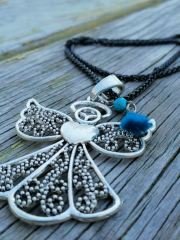 Ntmk-50 Tasarım Püsküllü Gümüş Melek Kolye