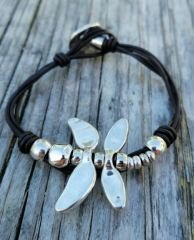 Siyah Deri Kordonlu Gümüş Yusufcuk Bileklik