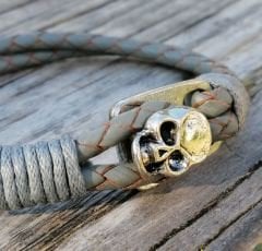 Gümüş Kuru Kafalı Gri Örme Deri Bileklik