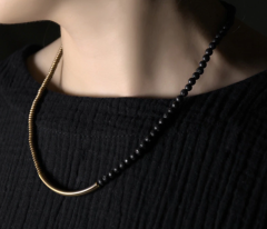 El Yapımı Bakır Ve Lav Taşı Kolye Siyah